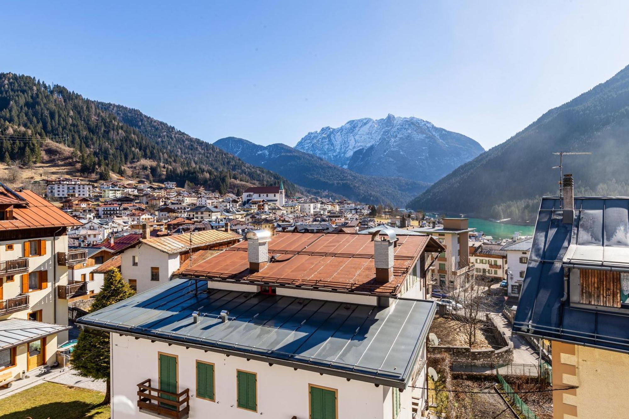 Pais 3 Cime View Apartment *